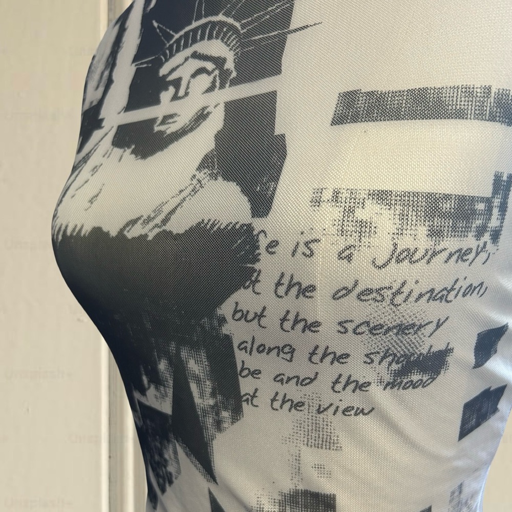 SHEIN Statue Of Liberty Sheer Mesh Graphic Top Women's Size Small y2k 90s - Picture 3 of 5